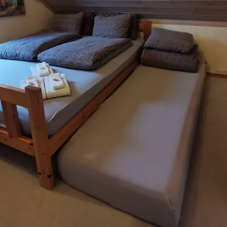 Mikael's Bed & Daire *