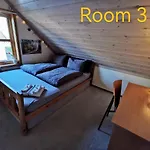 Mikael's Bed &