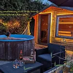 Апартаменты Mikael's Bed & Сандефьорд